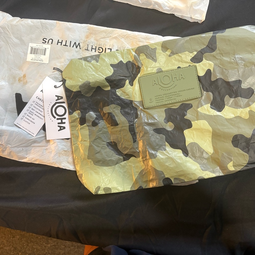 ALOHA Collection Camouflage Tote Bag